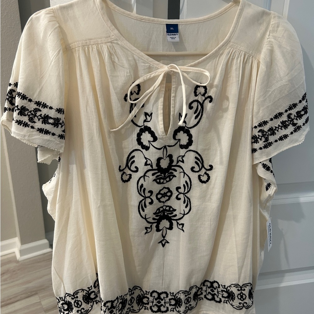 Old Navy Cream Peasant Top with Black Embroidery